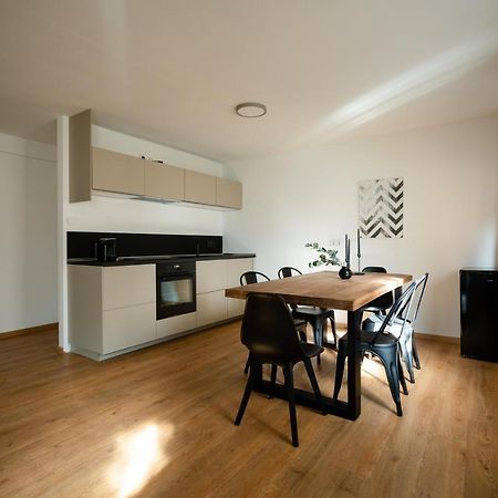 Oldtown Studio Apartment With 2 Bathrooms Дюссельдорф Экстерьер фото