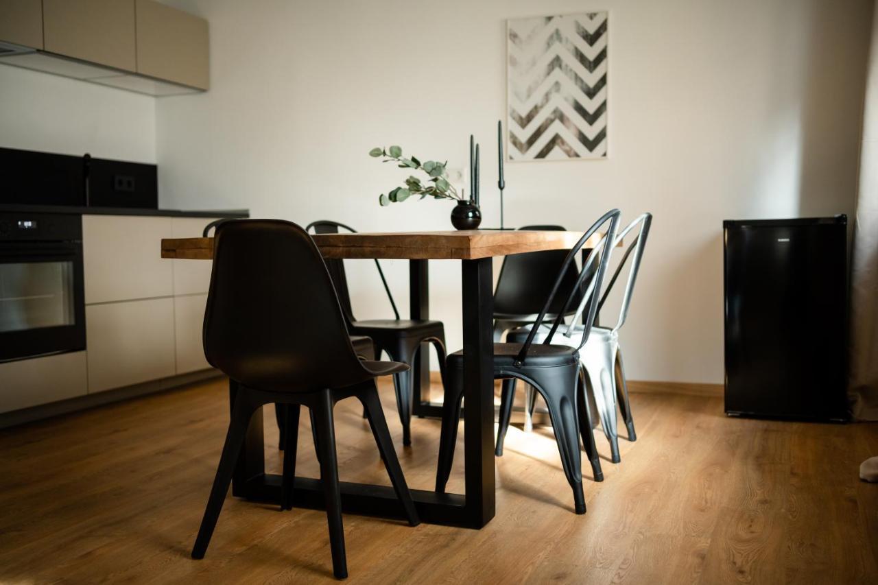 Oldtown Studio Apartment With 2 Bathrooms Дюссельдорф Экстерьер фото