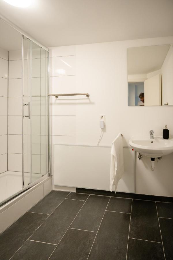 Oldtown Studio Apartment With 2 Bathrooms Дюссельдорф Экстерьер фото
