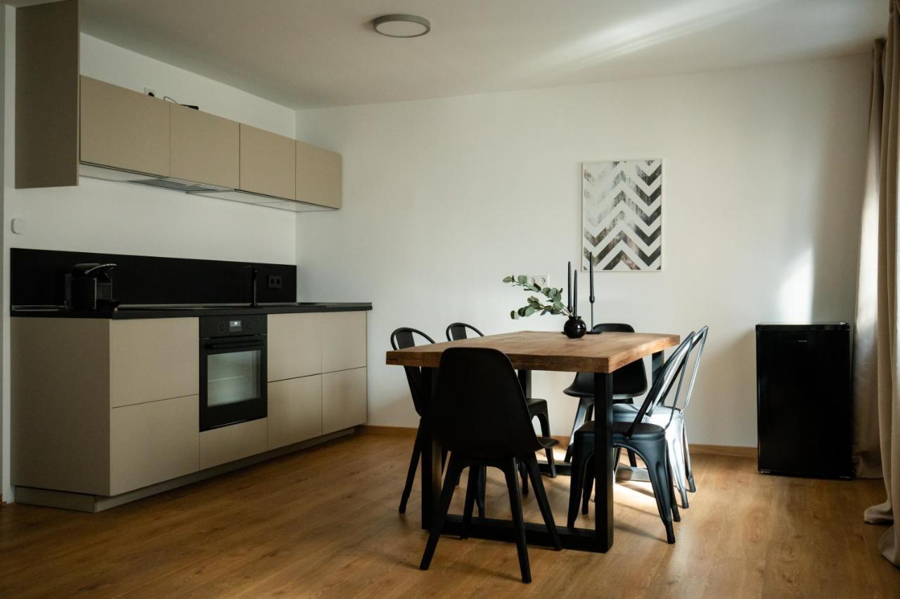 Oldtown Studio Apartment With 2 Bathrooms Дюссельдорф Экстерьер фото