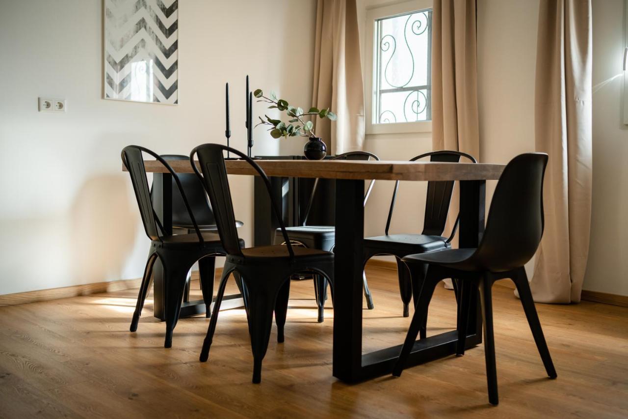 Oldtown Studio Apartment With 2 Bathrooms Дюссельдорф Экстерьер фото