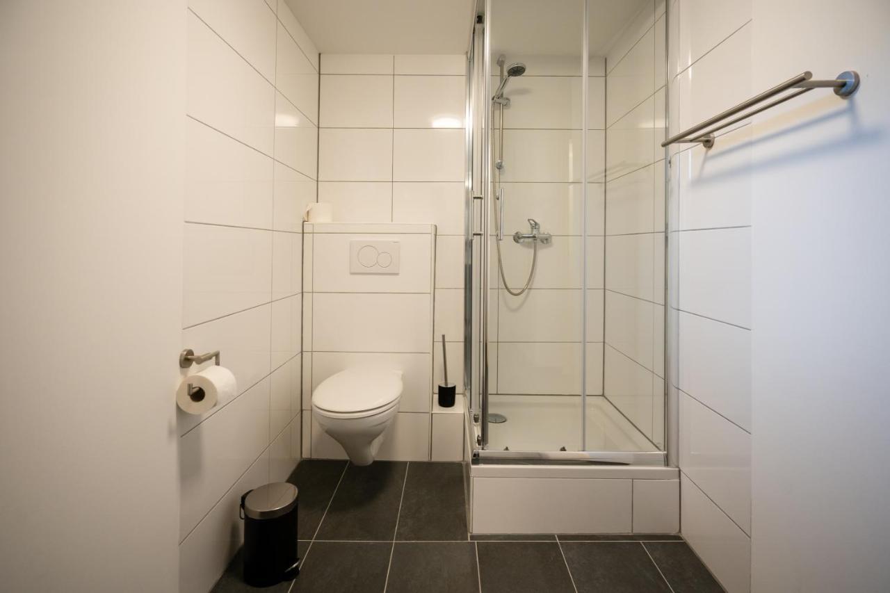 Oldtown Studio Apartment With 2 Bathrooms Дюссельдорф Экстерьер фото